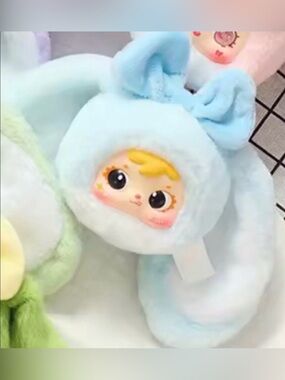 Cureplaneta- Samuel San Xiao Mao-Colorful Little Rabbit- BLUE (NIB)